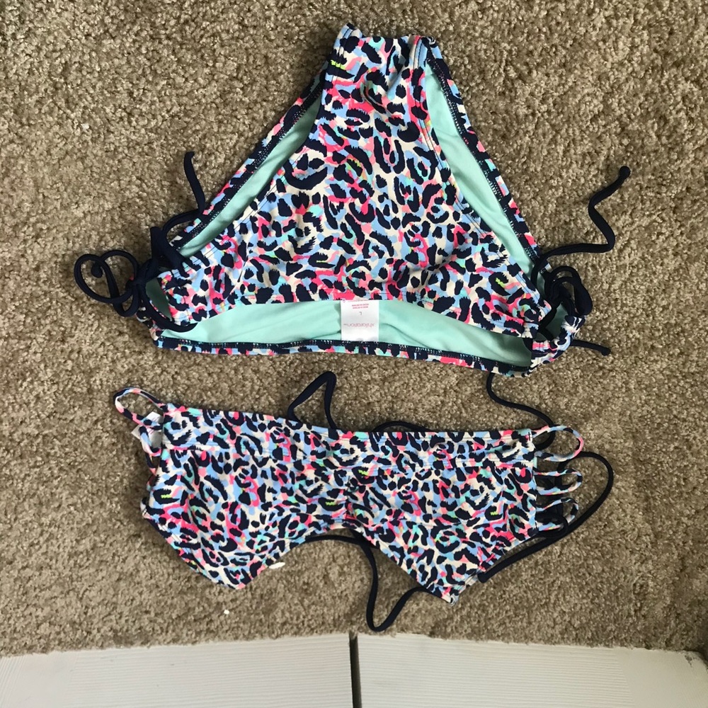 Bikini set!